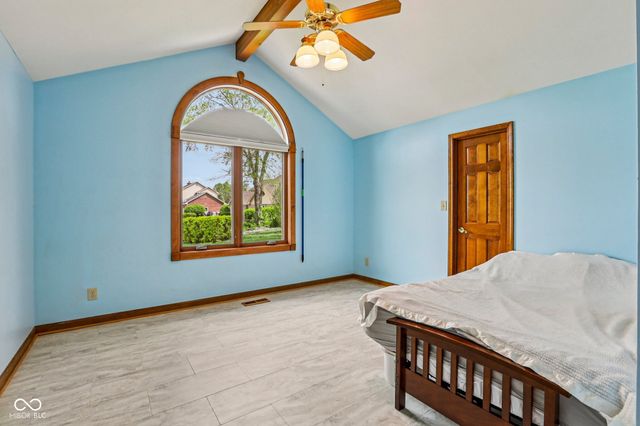950 Silver Hill Lane, Greenwood, IN 46142