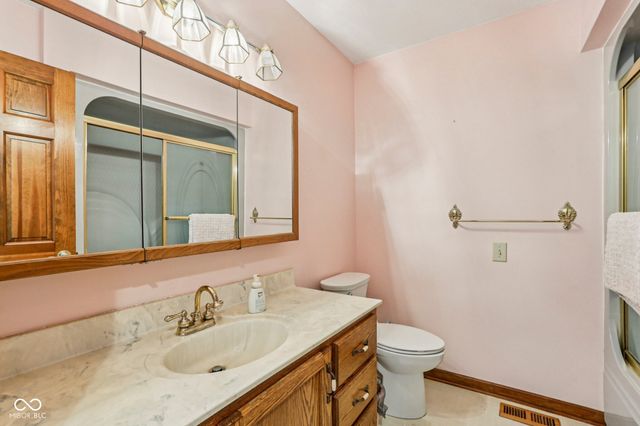 950 Silver Hill Lane, Greenwood, IN 46142