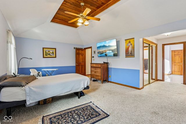 950 Silver Hill Lane, Greenwood, IN 46142