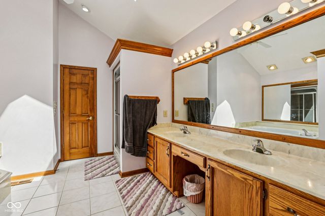 950 Silver Hill Lane, Greenwood, IN 46142