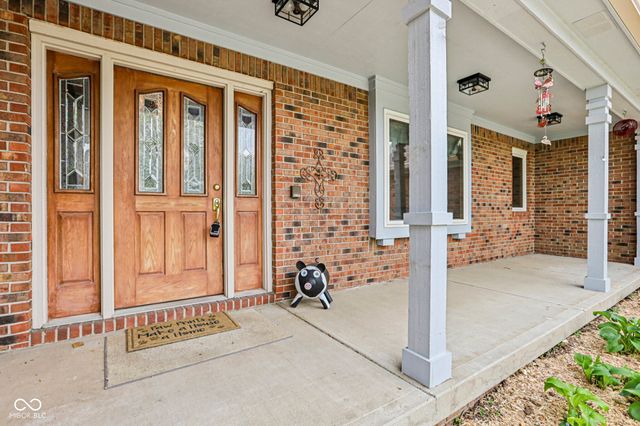 950 Silver Hill Lane, Greenwood, IN 46142