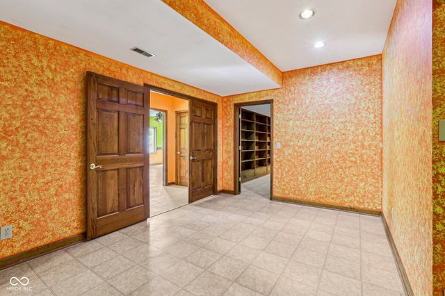950 Silver Hill Lane, Greenwood, IN 46142