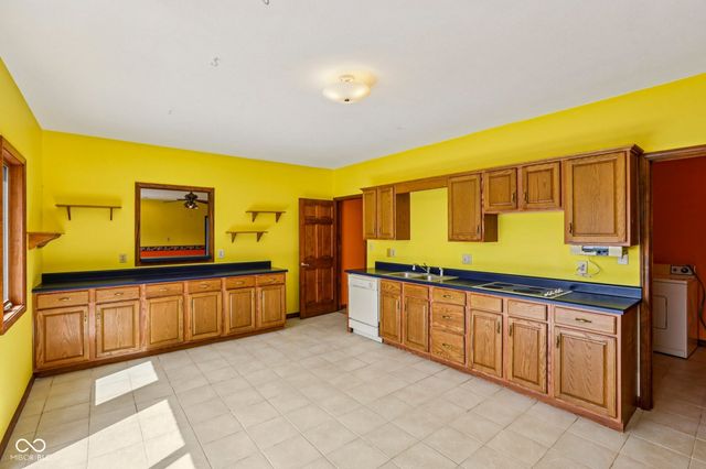 950 Silver Hill Lane, Greenwood, IN 46142