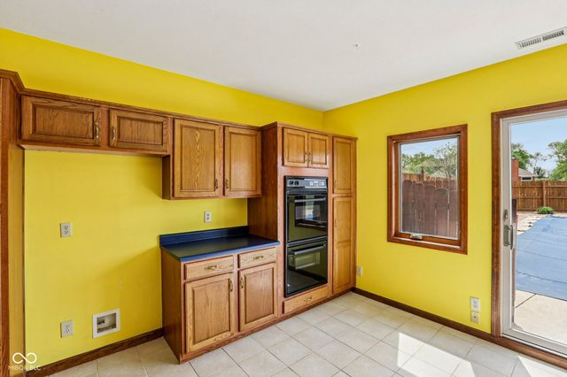 950 Silver Hill Lane, Greenwood, IN 46142