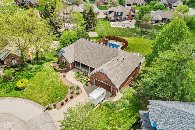950 Silver Hill Lane, Greenwood, IN 46142