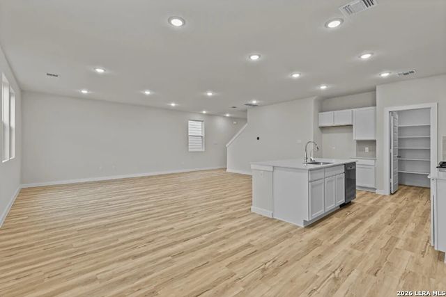 2310 Crisp Gln, San Antonio, TX 78224