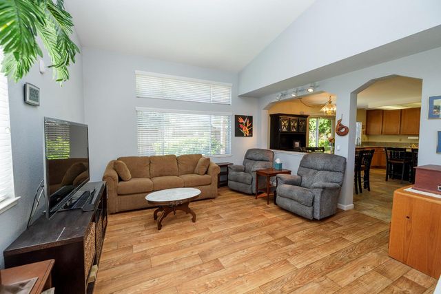 1154 Le Corbusier Ct, Stockton, CA 95206