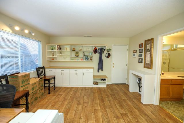 1154 Le Corbusier Ct, Stockton, CA 95206