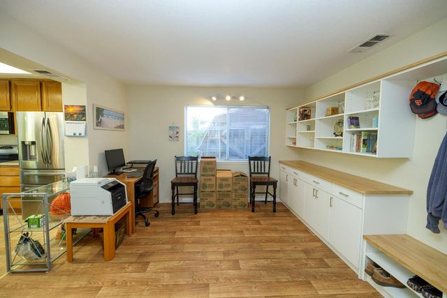 1154 Le Corbusier Ct, Stockton, CA 95206