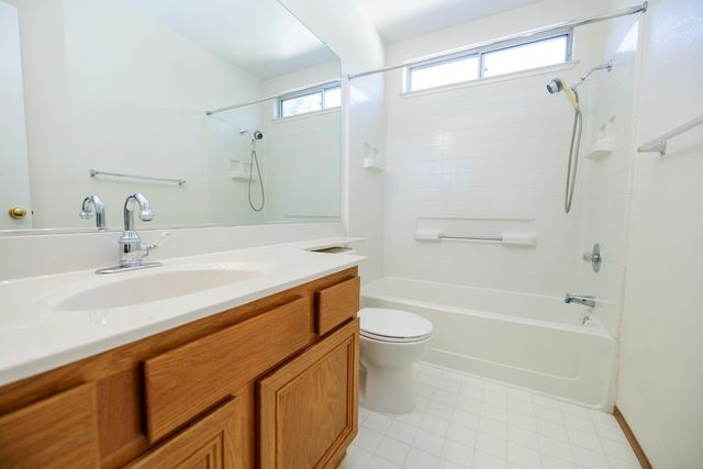 1154 Le Corbusier Ct, Stockton, CA 95206