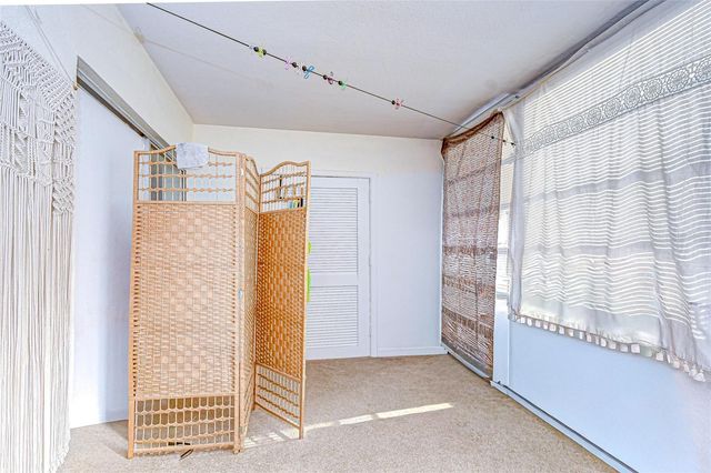 5150 10TH AVENUE N 211, St Petersburg, FL 33710