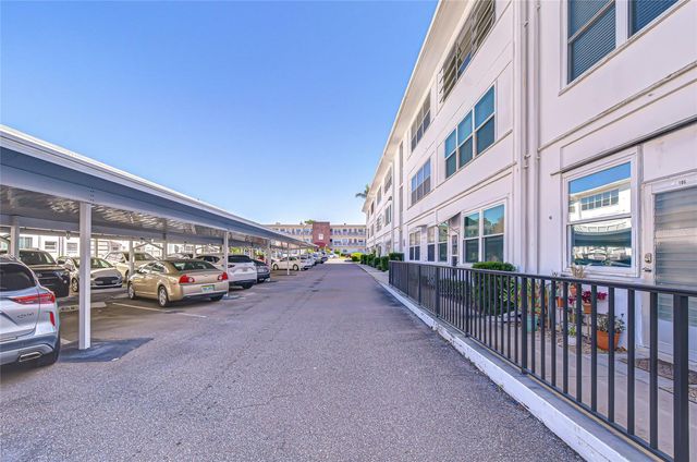 5150 10TH AVENUE N 211, St Petersburg, FL 33710