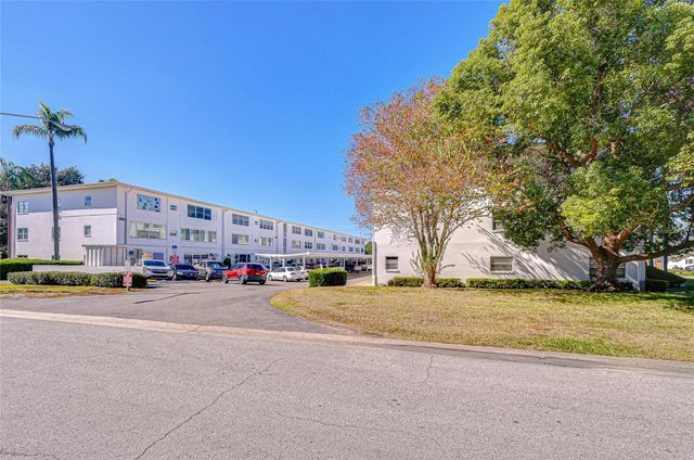 5150 10TH AVENUE N 211, St Petersburg, FL 33710