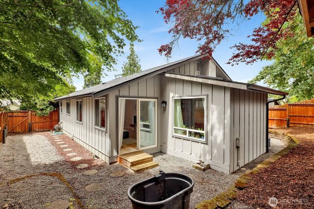 1804 Olympic Place, Bellingham, WA 98229