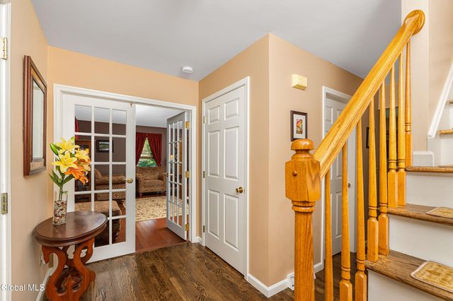 1 Tamara Court, East Greenbush, NY 12061