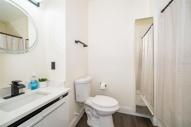 2334 GRAND CENTRAL PARKWAY 16, Orlando, FL 32839