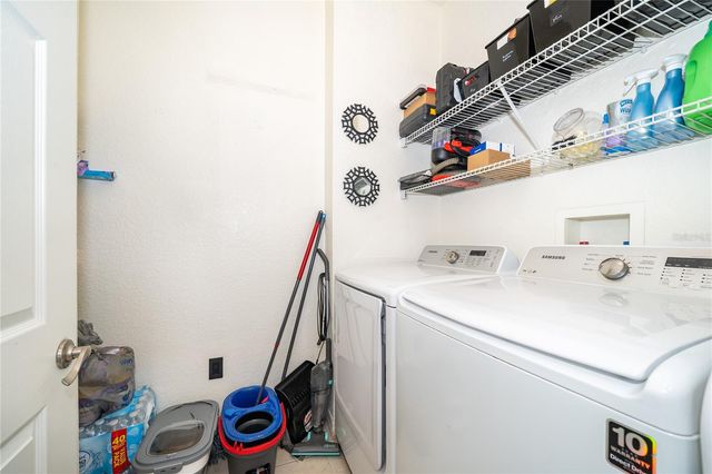 2334 GRAND CENTRAL PARKWAY 16, Orlando, FL 32839