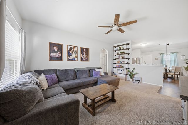 23582 S Mae Dr Drive, Claremore, OK 74019