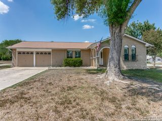 249 Ralston Dr, Converse, TX 78109