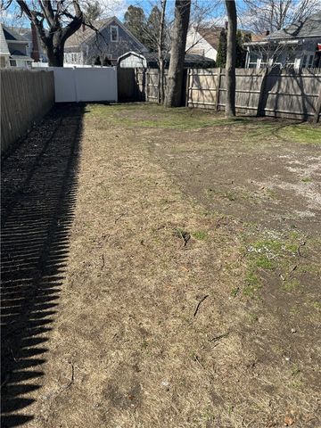 2 Doric Avenue, Cranston, RI 02910