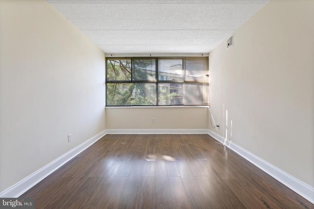 9201 NEW HAMPSHIRE AVE #B-2, Silver Spring, MD 20903