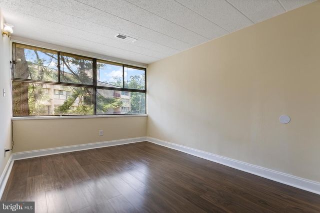 9201 NEW HAMPSHIRE AVE #B-2, Silver Spring, MD 20903