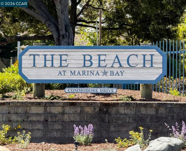 619 Commodore Dr, Richmond, CA 94804