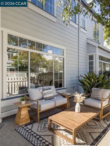 619 Commodore Dr, Richmond, CA 94804