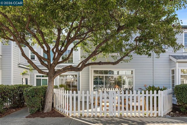 619 Commodore Dr, Richmond, CA 94804