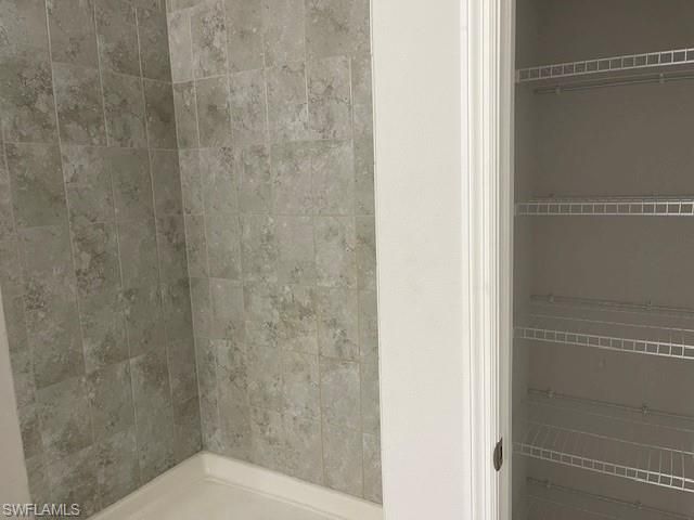 328 Jacaranda PKWY E, Cape Coral, FL 33909