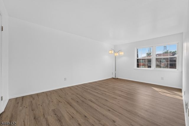 204 Sierra Ct, Woodbridge Twp., NJ 07095