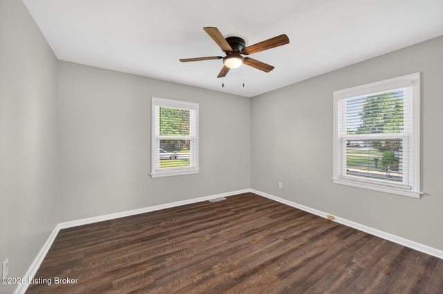 4019 Glenhurst Ave, Louisville, KY 40216