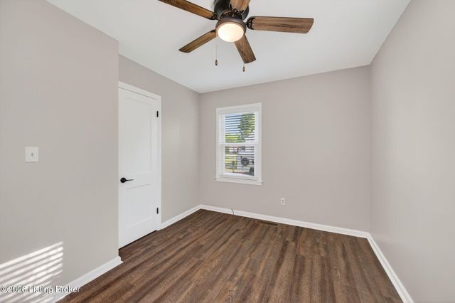 4019 Glenhurst Ave, Louisville, KY 40216