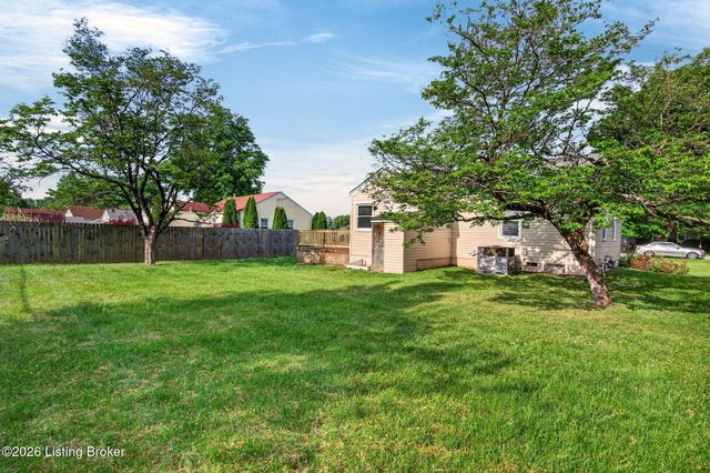 4019 Glenhurst Ave, Louisville, KY 40216