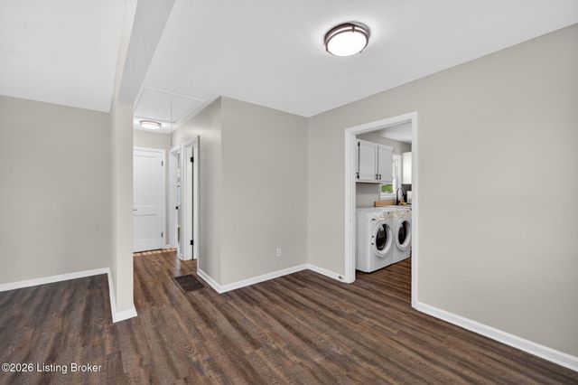 4019 Glenhurst Ave, Louisville, KY 40216