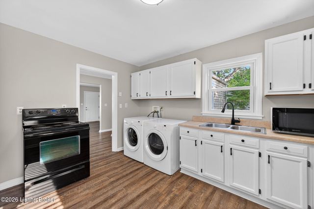 4019 Glenhurst Ave, Louisville, KY 40216