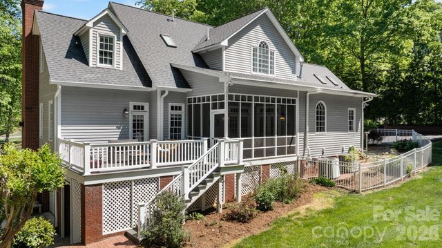 2953 Ninth Tee Drive, Newton, NC 28658