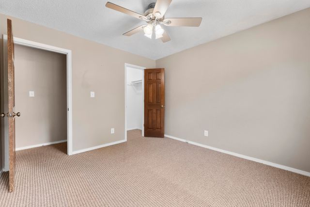 2126 S Wellington Avenue, Springfield, MO 65807