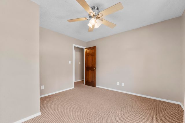 2126 S Wellington Avenue, Springfield, MO 65807