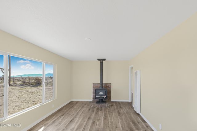 47703 E 28th Street, Lancaster, CA 93535