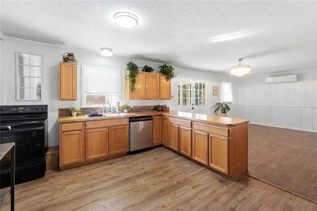 11 Lee Street, Rockmart, GA 30153