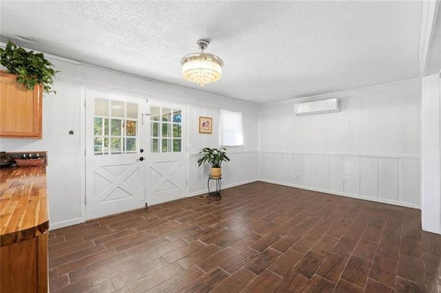 11 Lee Street, Rockmart, GA 30153