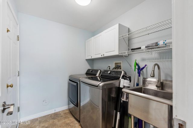41 Saint Johns Drive, Freehold, NJ 07728