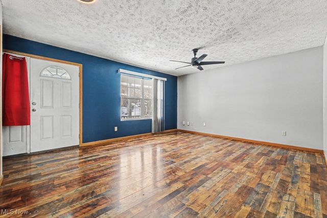 552 Hudson Avenue, Akron, OH 44306