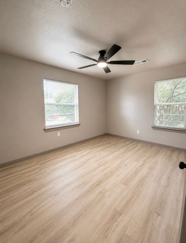 813 Nash Street, Rockwall, TX 75087