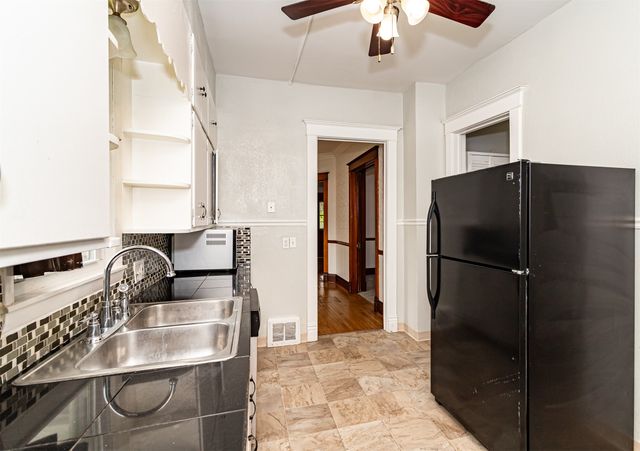 301 N 4th St Street, Marshalltown, IA 50158
