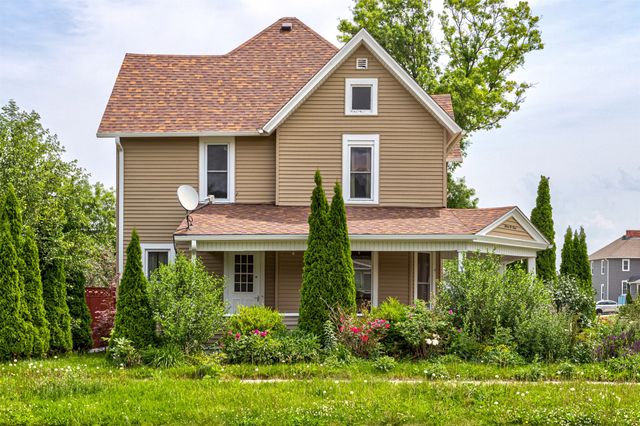 301 N 4th St Street, Marshalltown, IA 50158