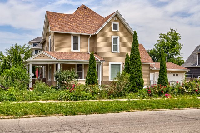 301 N 4th St Street, Marshalltown, IA 50158