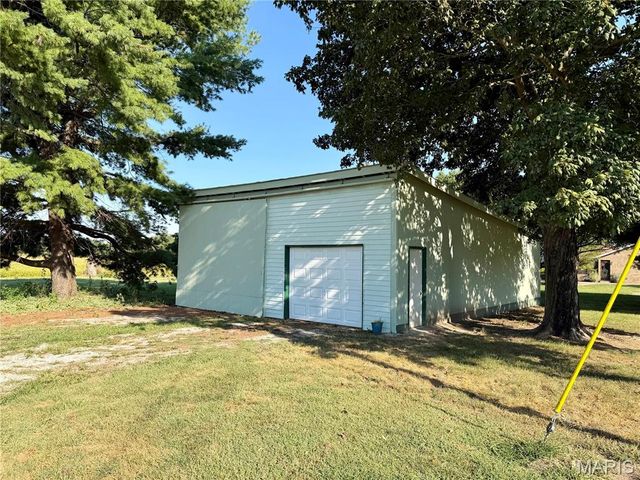 5059 Smith Drive, Edwardsville, IL 62025