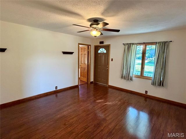 5059 Smith Drive, Edwardsville, IL 62025